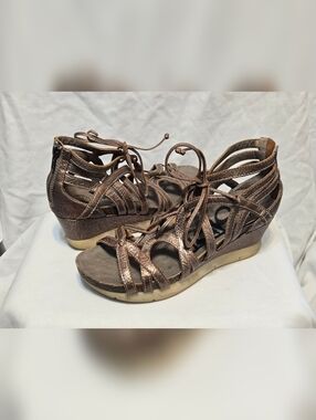 OTBT Nomadic Light Pewter Embossed Leather Lace UP Open Toe Wedge Sandals 8.5M